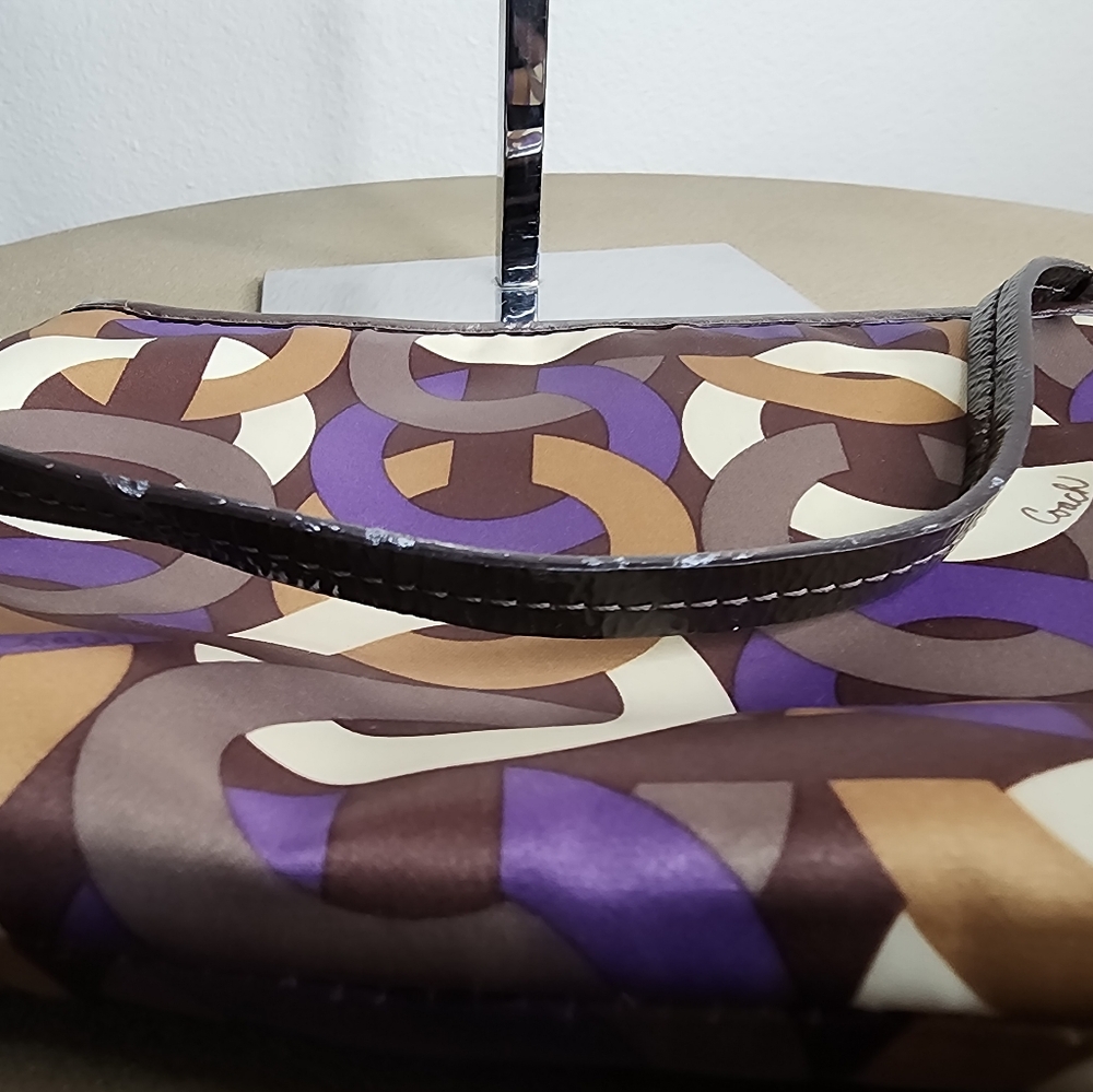 Coach Madison Wristlet Bag With COA - Picture 8 of 10